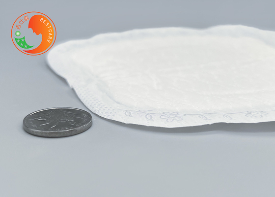 Stay Dry Disposable Nursing Pads Convenient Anti Skip For Feeding