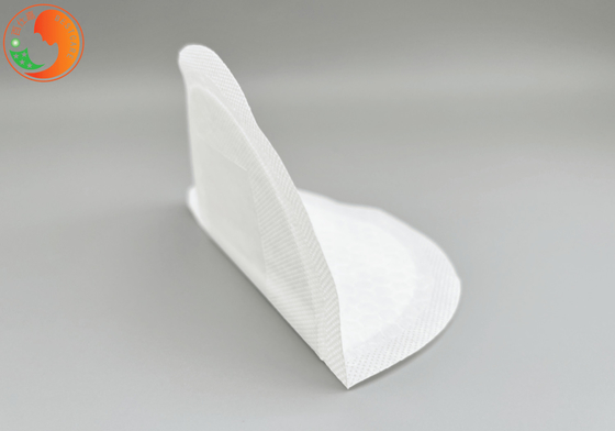 Shell Shape Disposable Breast Pads Custom Breathable With Absorbent Layers